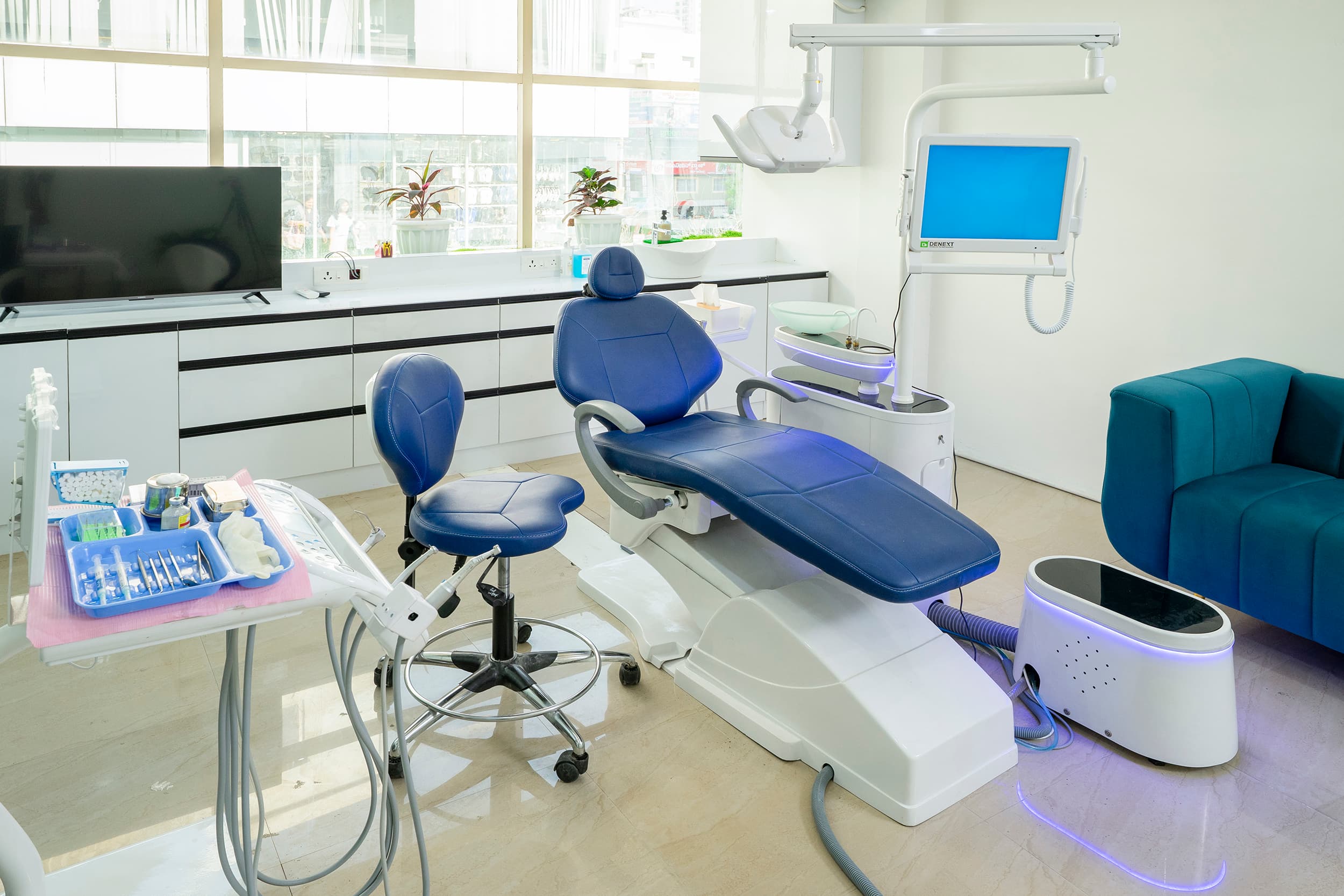 Operation room 2 equipments and chair